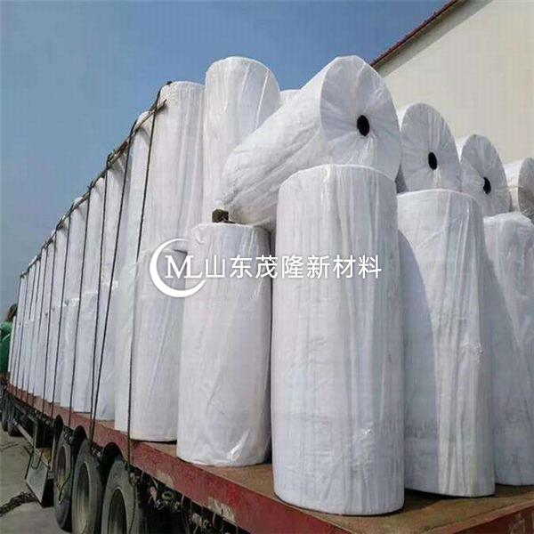 針刺無紡布與PE膜復合土工布特點