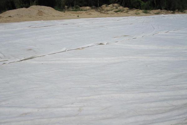 土工布上下層錯峰間距的設定  第3張